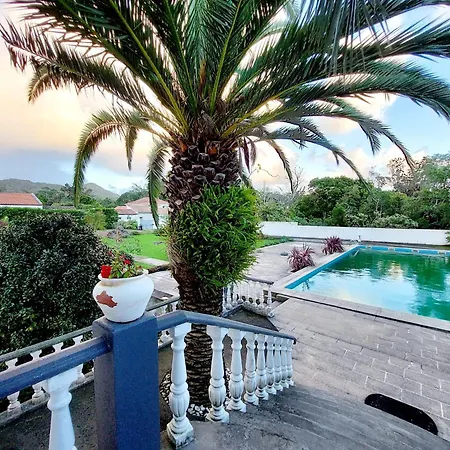 Villa La De Ananás - House *